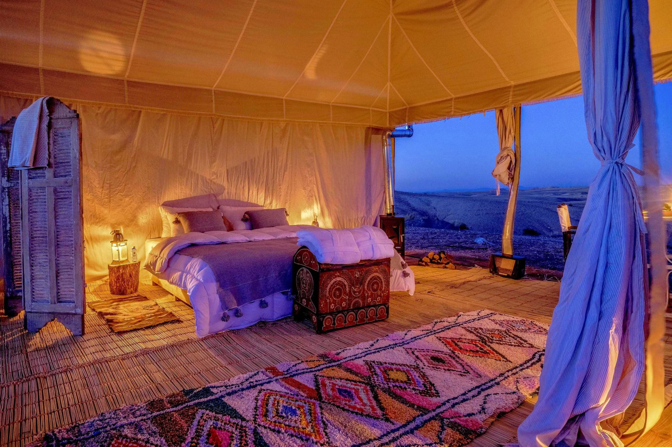 Agafay Pearl Camp Desert – luxury Camp destination – agafay Desert  marrakech – Luxury Camp – Agafay diner show – Tentes de luxe à Agafay  Marrakech – Quad à Agafay Marrakech –